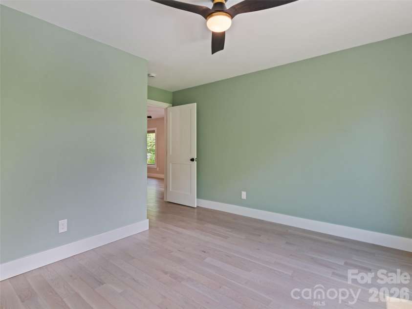 10 Pruitt Street, Asheville, NC 28806.  MLS# CAR4388374, YatesRealty ID 31119. 