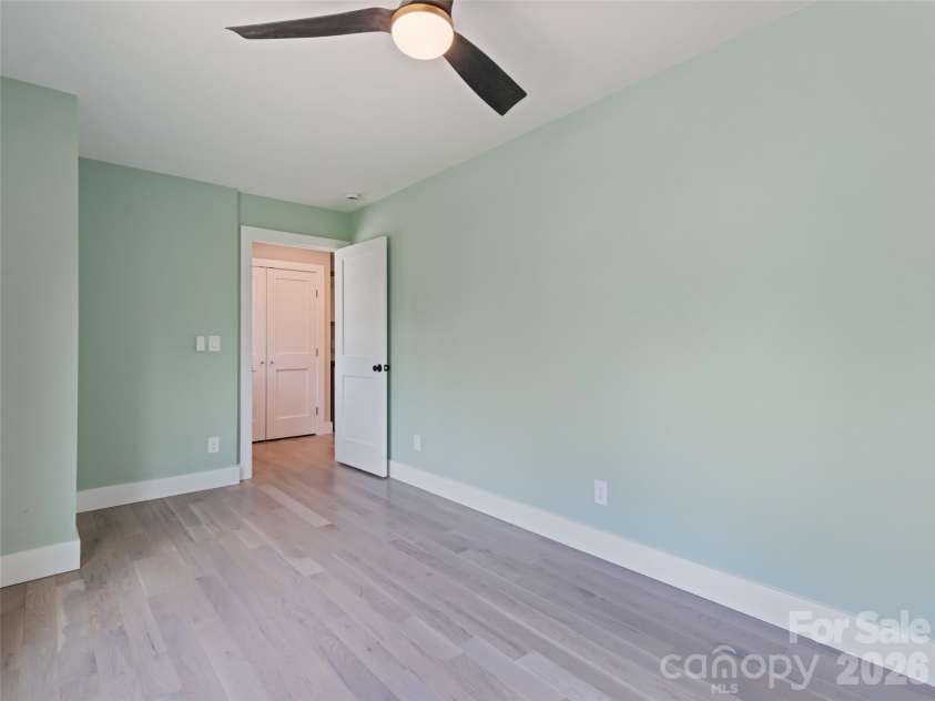 10 Pruitt Street, Asheville, NC 28806.  MLS# CAR4388374, YatesRealty ID 31119. 