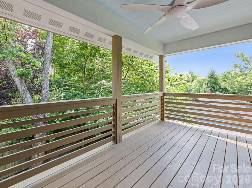 10 Pruitt Street, Asheville, NC 28806.  MLS# CAR4388374, YatesRealty ID 31119. 