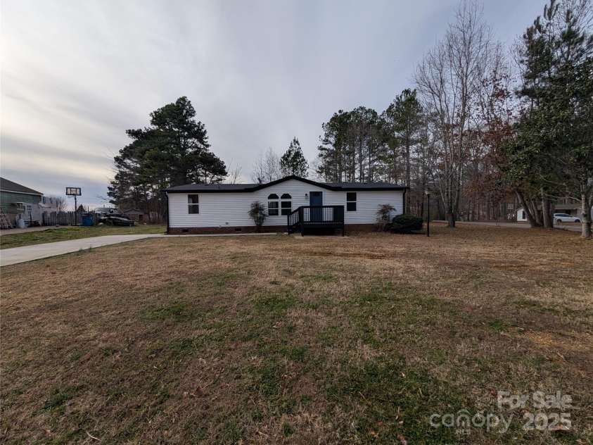 340 Freedom Drive, Salisbury, NC 28147.  MLS# CAR4332756, YatesRealty ID 3112. 