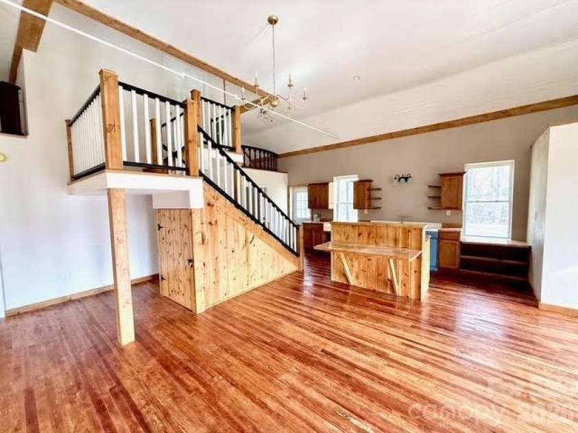 6367 NC 261 Highway, Bakersville, NC 28705.  MLS# CAR4354167, YatesRealty ID 3112. 
