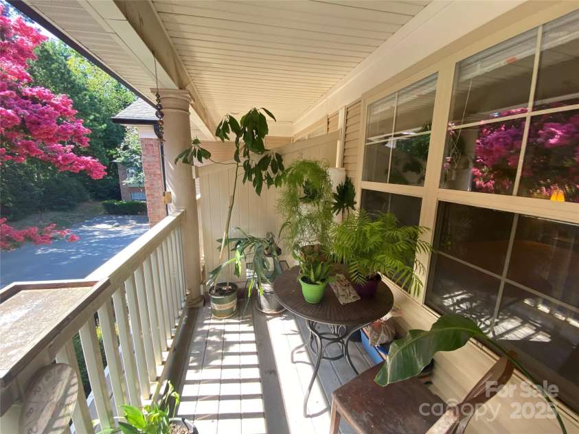 7224 Michaels Landing Drive, Charlotte, NC 28262.  MLS# CAR4283823, YatesRealty ID 31120. Balcony