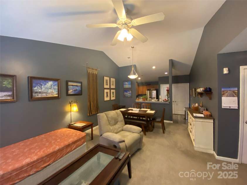 7224 Michaels Landing Drive, Charlotte, NC 28262.  MLS# CAR4283823, YatesRealty ID 31120. Family Room