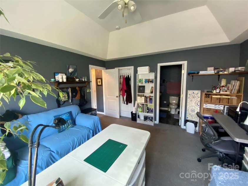 7224 Michaels Landing Drive, Charlotte, NC 28262.  MLS# CAR4283823, YatesRealty ID 31120. Master Bedroom