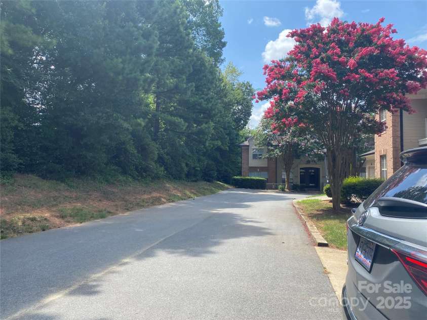 7224 Michaels Landing Drive, Charlotte, NC 28262.  MLS# CAR4283823, YatesRealty ID 31120. Street