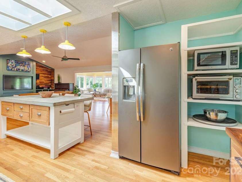 44 Samayoa Place, Asheville, NC 28806.  MLS# CAR4265145, YatesRealty ID 31121. 