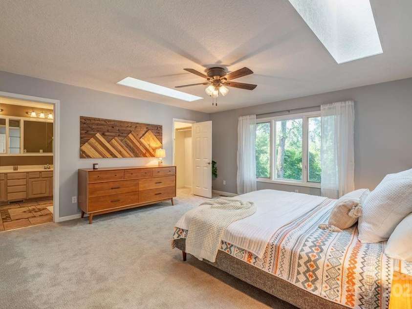 44 Samayoa Place, Asheville, NC 28806.  MLS# CAR4265145, YatesRealty ID 31121. 