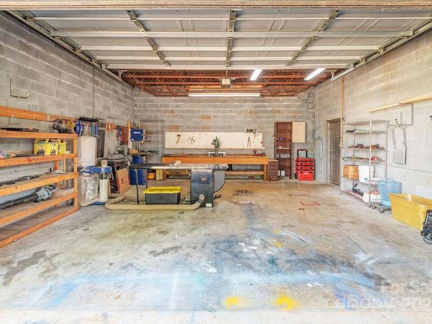 44 Samayoa Place, Asheville, NC 28806.  MLS# CAR4265145, YatesRealty ID 31121. 