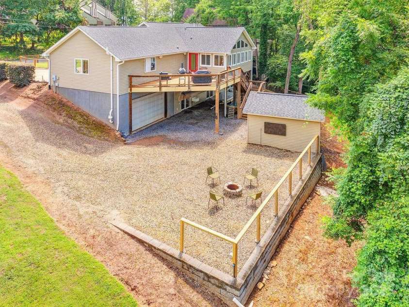 44 Samayoa Place, Asheville, NC 28806.  MLS# CAR4265145, YatesRealty ID 31121. 