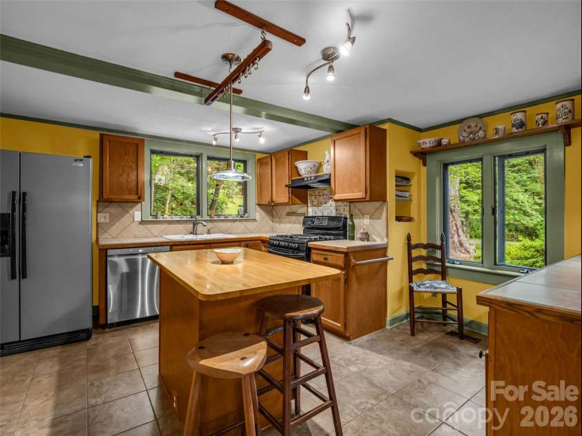 2212 Green River Road, Zirconia, NC 28790.  MLS# CAR4389873, YatesRealty ID 31122. 