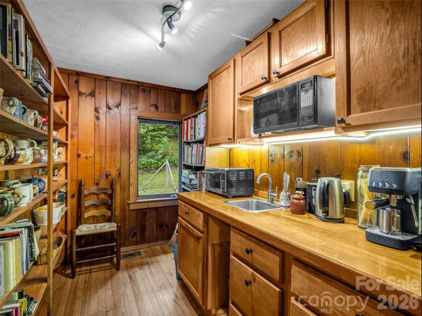 2212 Green River Road, Zirconia, NC 28790.  MLS# CAR4389873, YatesRealty ID 31122. 