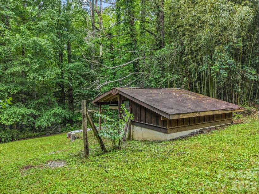 2212 Green River Road, Zirconia, NC 28790.  MLS# CAR4389873, YatesRealty ID 31122. 