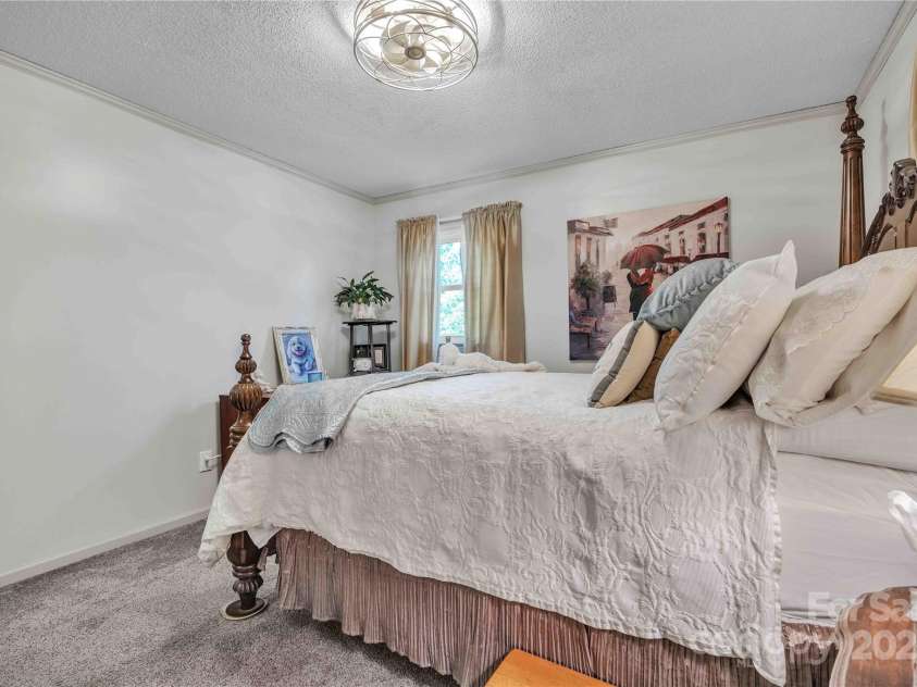 2598 Brookwood Road, Lincolnton, NC 28092.  MLS# CAR4279517, YatesRealty ID 31122. 