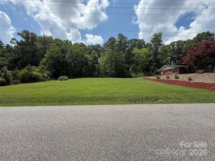 108 Scott Street, Morganton, NC 28655.  MLS# CAR4287294, YatesRealty ID 31123. Vacant Lot - 106 Scott Street included