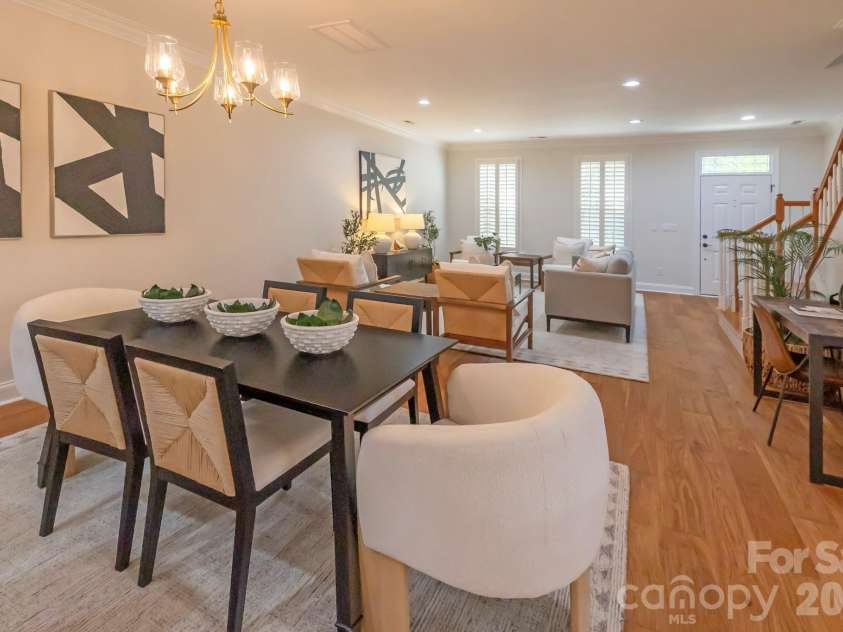 9323 Bonnie Briar Circle, Charlotte, NC 28277.  MLS# CAR4394337, YatesRealty ID 31123. 