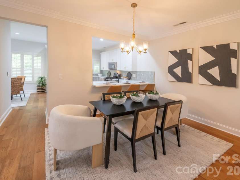 9323 Bonnie Briar Circle, Charlotte, NC 28277.  MLS# CAR4394337, YatesRealty ID 31123. 