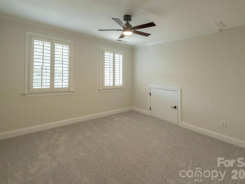 9323 Bonnie Briar Circle, Charlotte, NC 28277.  MLS# CAR4394337, YatesRealty ID 31123. 