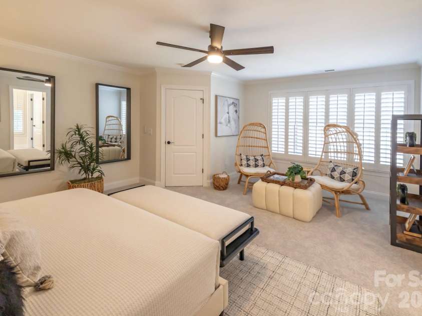 9323 Bonnie Briar Circle, Charlotte, NC 28277.  MLS# CAR4394337, YatesRealty ID 31123. 