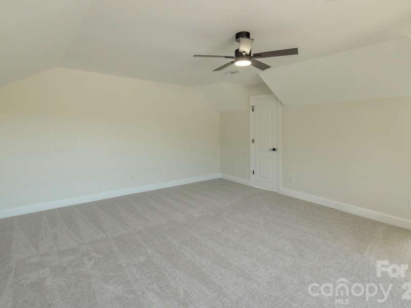 9323 Bonnie Briar Circle, Charlotte, NC 28277.  MLS# CAR4394337, YatesRealty ID 31123. 