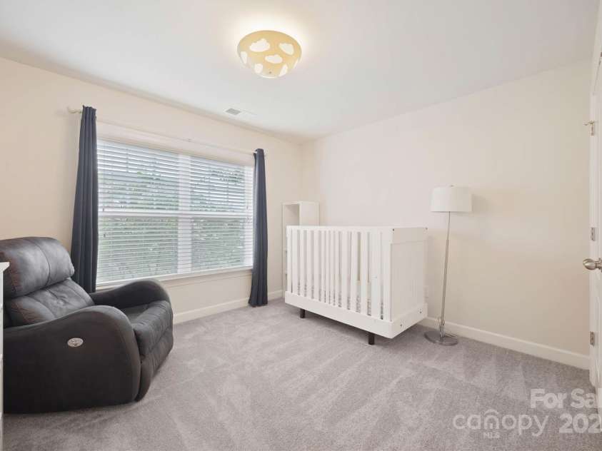 16928 Alydar Commons Lane, Charlotte, NC 28278.  MLS# CAR4289485, YatesRealty ID 31124. Bedroom #3 upstairs with jack-n-jill bath