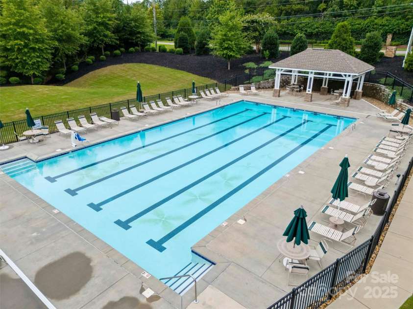 16928 Alydar Commons Lane, Charlotte, NC 28278.  MLS# CAR4289485, YatesRealty ID 31124. Large community pool