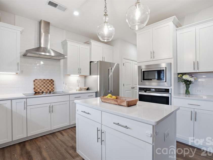1210 Therns Ferry Drive, Fort Mill, SC 29708.  MLS# CAR4381419, YatesRealty ID 31126. 