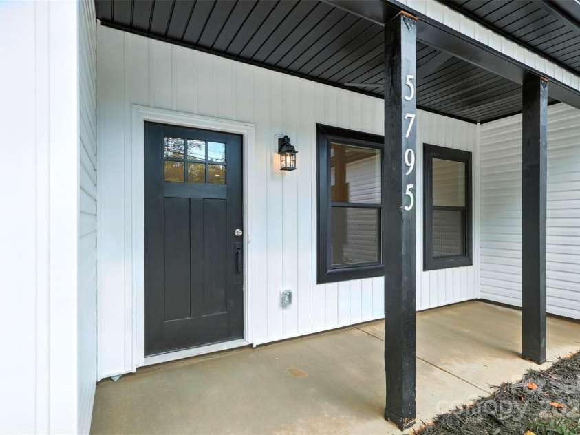 5795 Us 52 Highway, Salisbury, NC 28146.  MLS# CAR4279797, YatesRealty ID 31126. 