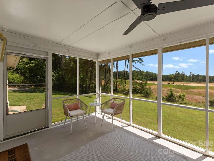 11501 Trails End Lane, Huntersville, NC 28078.  MLS# CAR4284861, YatesRealty ID 31127. 