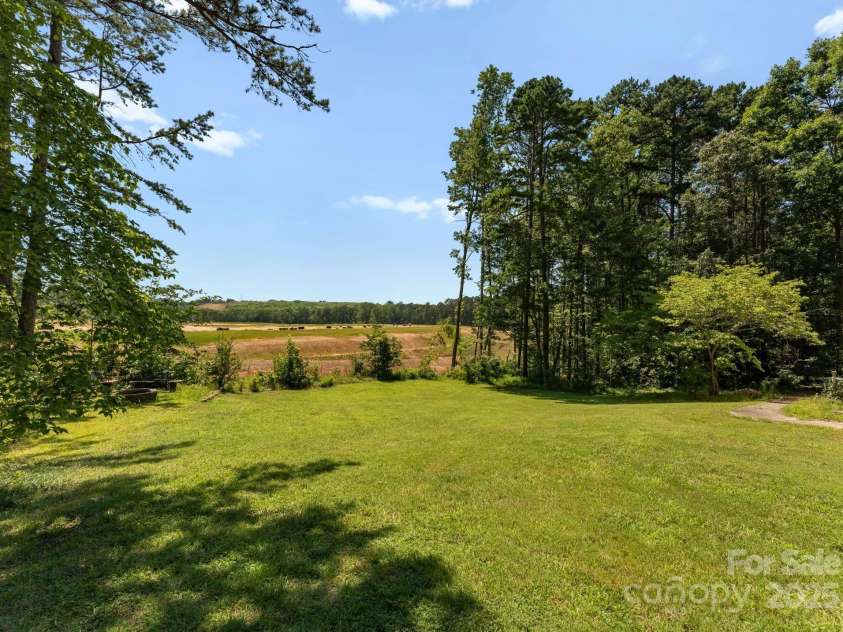 11501 Trails End Lane, Huntersville, NC 28078.  MLS# CAR4284861, YatesRealty ID 31127. 