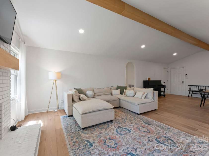 11501 Trails End Lane, Huntersville, NC 28078.  MLS# CAR4284861, YatesRealty ID 31127. 