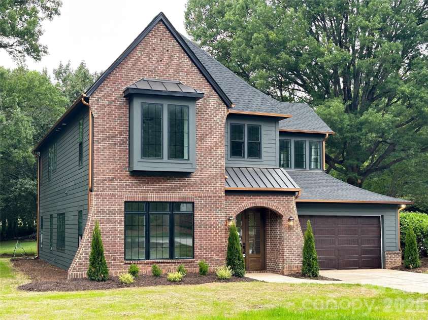 3421 Zelda Lane, Matthews, NC 28105.  MLS# CAR4386063, YatesRealty ID 31127. 
