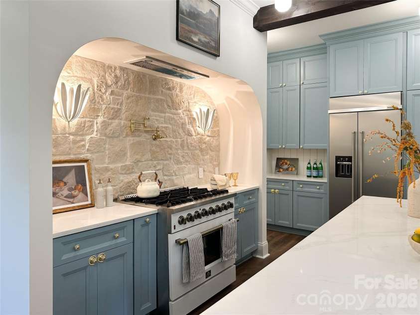 3421 Zelda Lane, Matthews, NC 28105.  MLS# CAR4386063, YatesRealty ID 31127. 