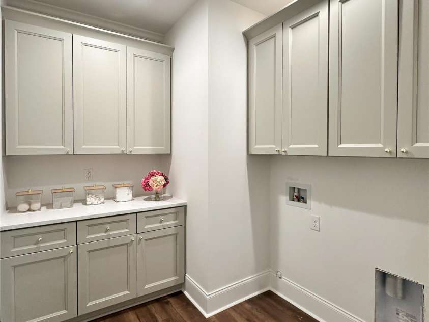 3421 Zelda Lane, Matthews, NC 28105.  MLS# CAR4386063, YatesRealty ID 31127. 