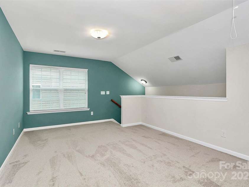 3818 Franklin Meadows Drive, Matthews, NC 28105.  MLS# CAR4288289, YatesRealty ID 31128. 