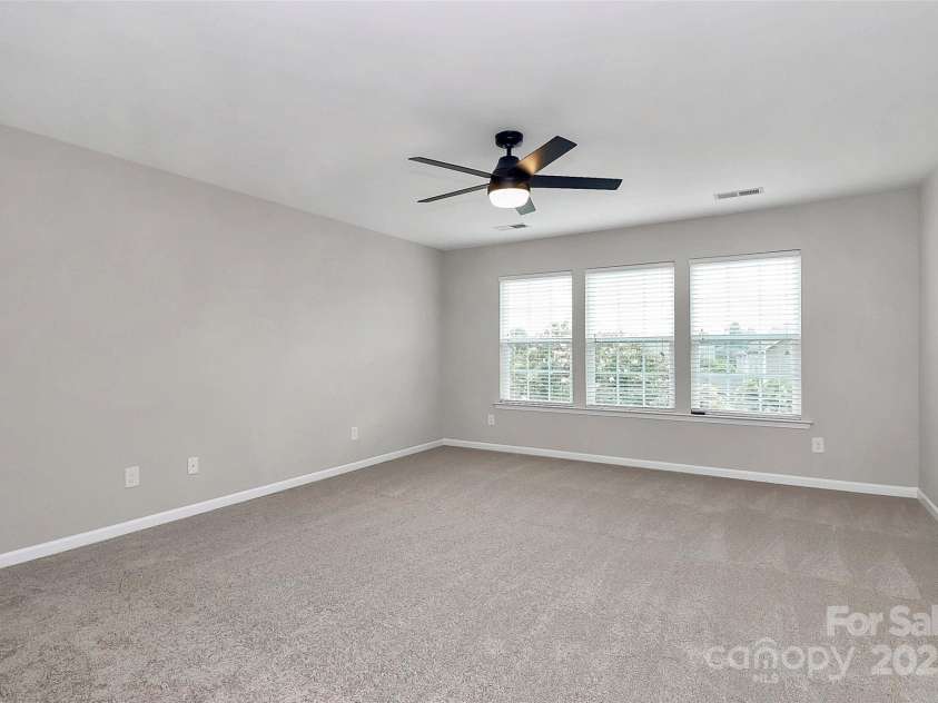 3818 Franklin Meadows Drive, Matthews, NC 28105.  MLS# CAR4288289, YatesRealty ID 31128. 