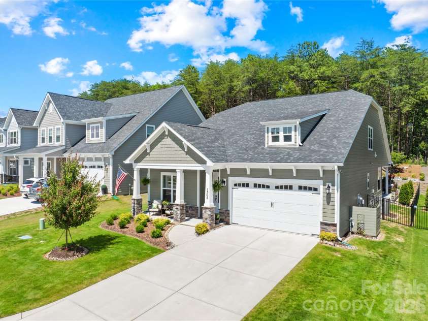 1368 Cedardale Lane, Denver, NC 28037.  MLS# CAR4391395, YatesRealty ID 31129. 1368 Cedardale Lane