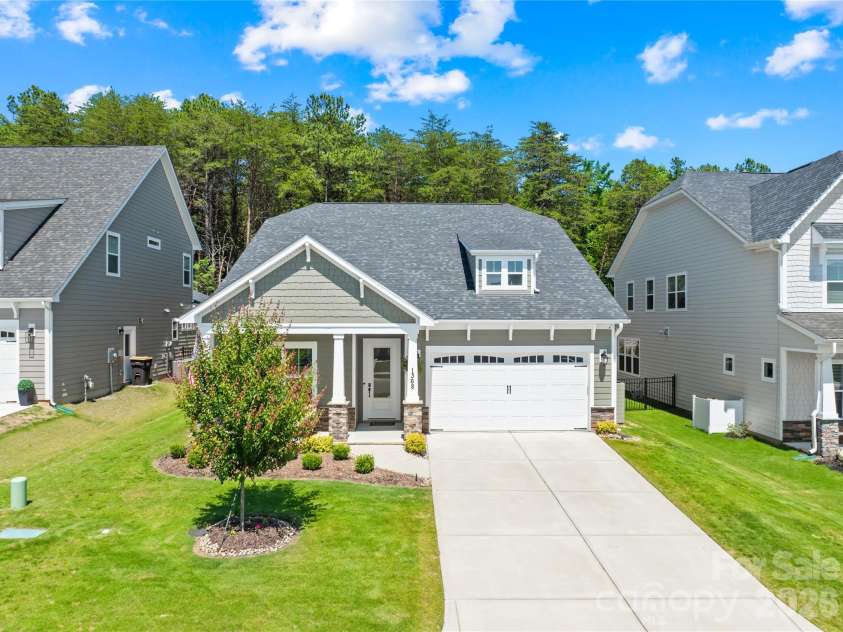 1368 Cedardale Lane, Denver, NC 28037.  MLS# CAR4391395, YatesRealty ID 31129. 1368 Cedardale Lane