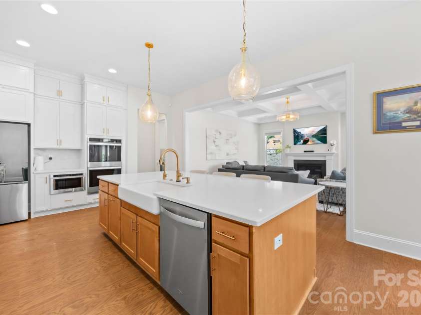1368 Cedardale Lane, Denver, NC 28037.  MLS# CAR4391395, YatesRealty ID 31129. Kitchen
