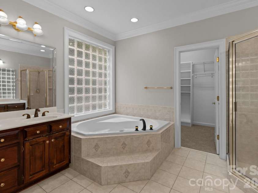 165 Futrell Landing, New London, NC 28127.  MLS# CAR4270602, YatesRealty ID 3113. Primary Bathroom