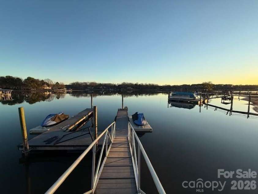 20139 Rainbow Circle, Cornelius, NC 28031.  MLS# CAR4354765, YatesRealty ID 3113. 