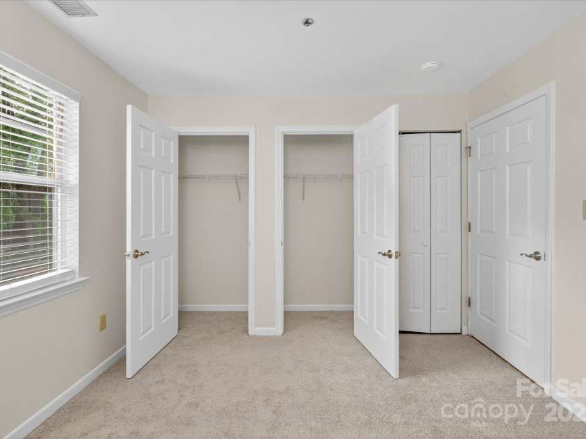 424 Mather Green Avenue, Charlotte, NC 28203.  MLS# CAR4283876, YatesRealty ID 31130. Secondary Bedroom