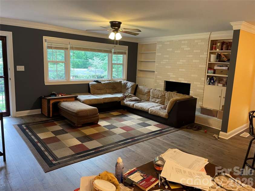 514 Crestview Drive, Albemarle, NC 28001.  MLS# CAR4393250, YatesRealty ID 31130. 
