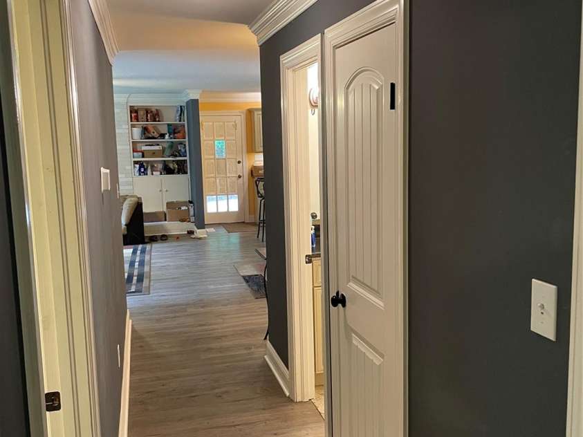 514 Crestview Drive, Albemarle, NC 28001.  MLS# CAR4393250, YatesRealty ID 31130. 