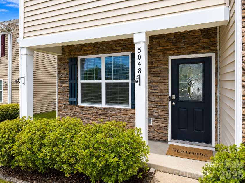 5048 Deisy May Lane, Matthews, NC 28105.  MLS# CAR4386465, YatesRealty ID 31131. 