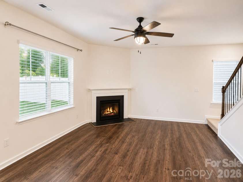 5048 Deisy May Lane, Matthews, NC 28105.  MLS# CAR4386465, YatesRealty ID 31131. 