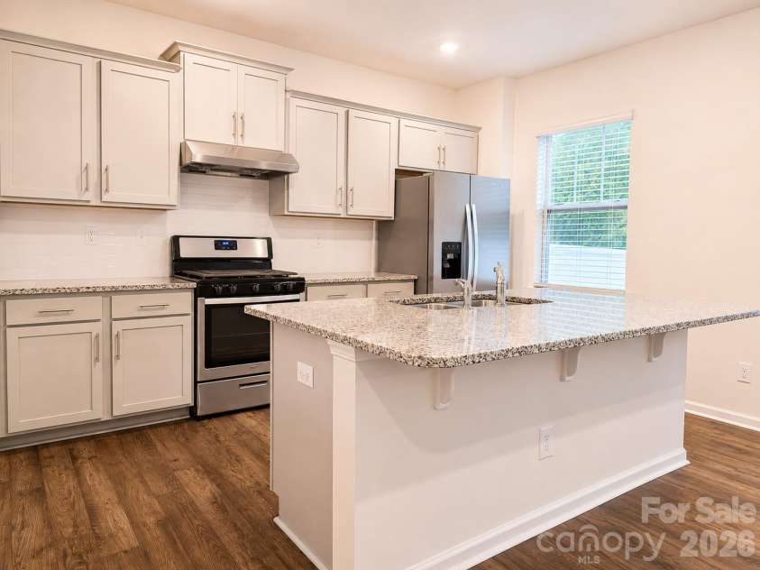 5048 Deisy May Lane, Matthews, NC 28105.  MLS# CAR4386465, YatesRealty ID 31131. 