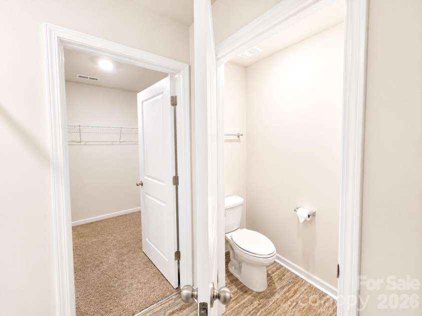 5048 Deisy May Lane, Matthews, NC 28105.  MLS# CAR4386465, YatesRealty ID 31131. 