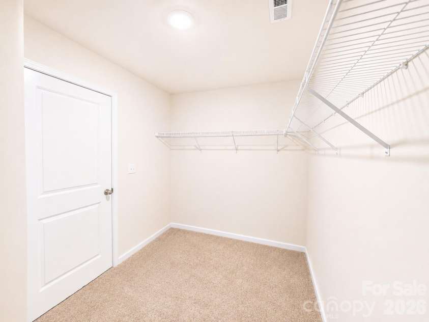 5048 Deisy May Lane, Matthews, NC 28105.  MLS# CAR4386465, YatesRealty ID 31131. 