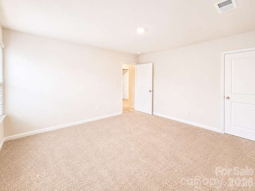 5048 Deisy May Lane, Matthews, NC 28105.  MLS# CAR4386465, YatesRealty ID 31131. 