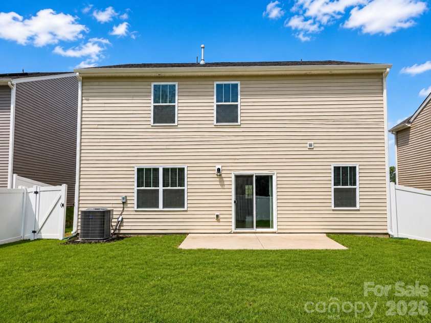 5048 Deisy May Lane, Matthews, NC 28105.  MLS# CAR4386465, YatesRealty ID 31131. 